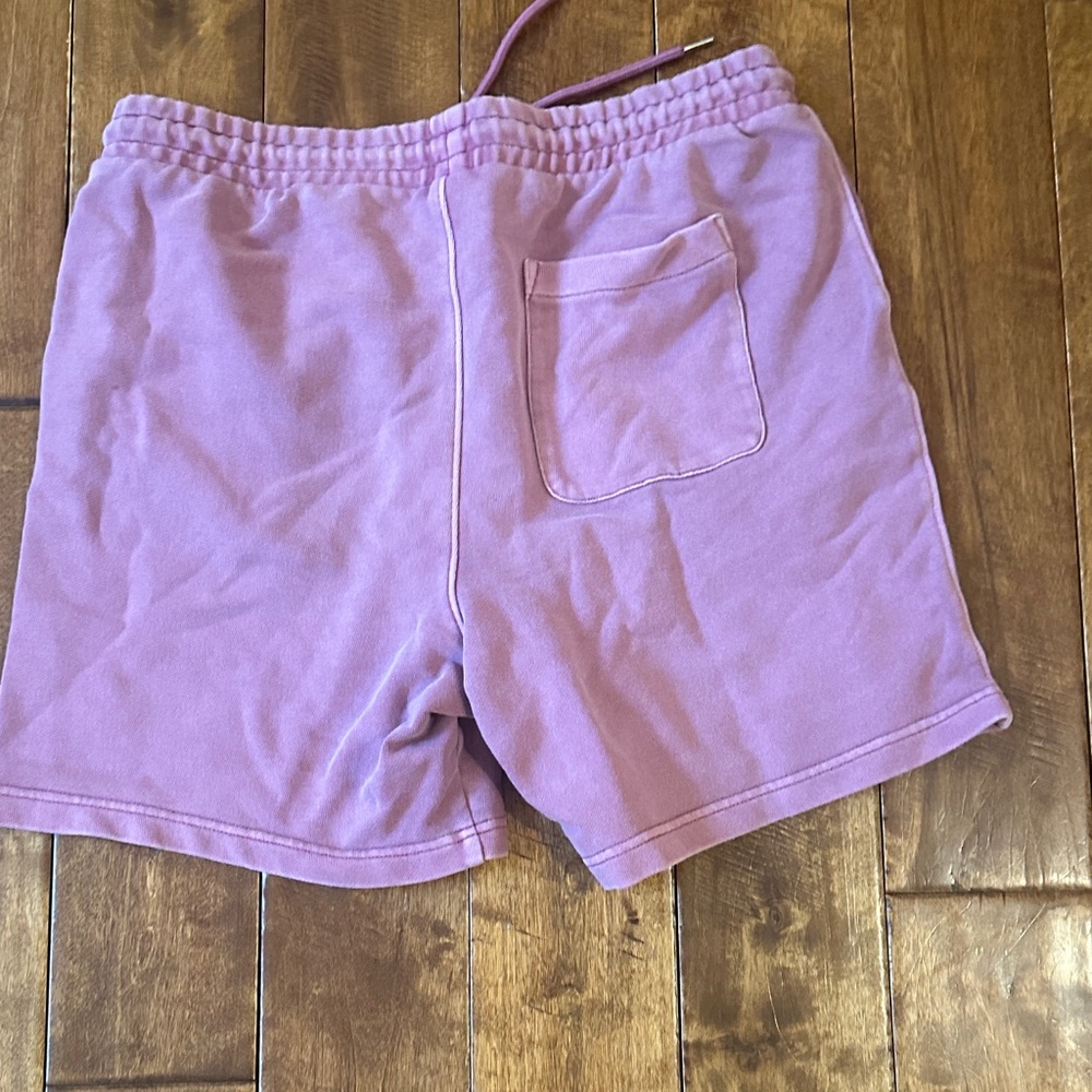 Original Use Men’s Mauve-Colored Shorts Size M - Picture 2 of 3